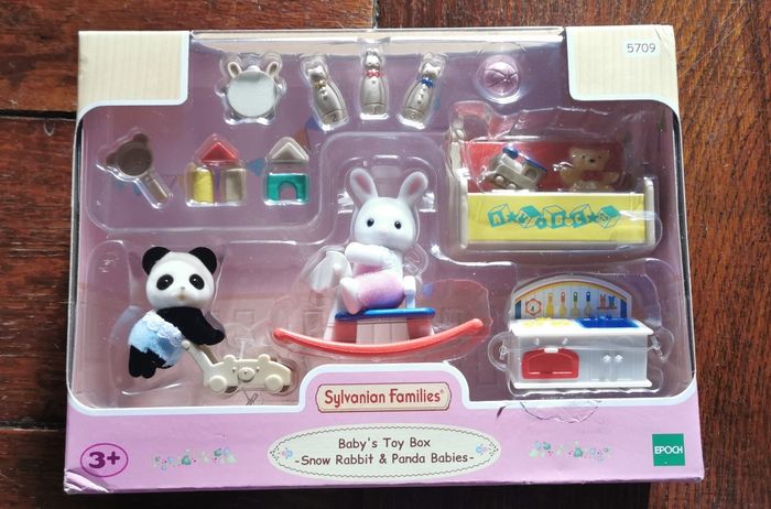 Sylvanian families Baby's Toy Box neuf sous blister