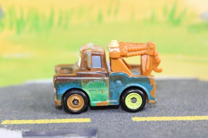 Disney Pixar cars mini racer Martin - photo numéro 2