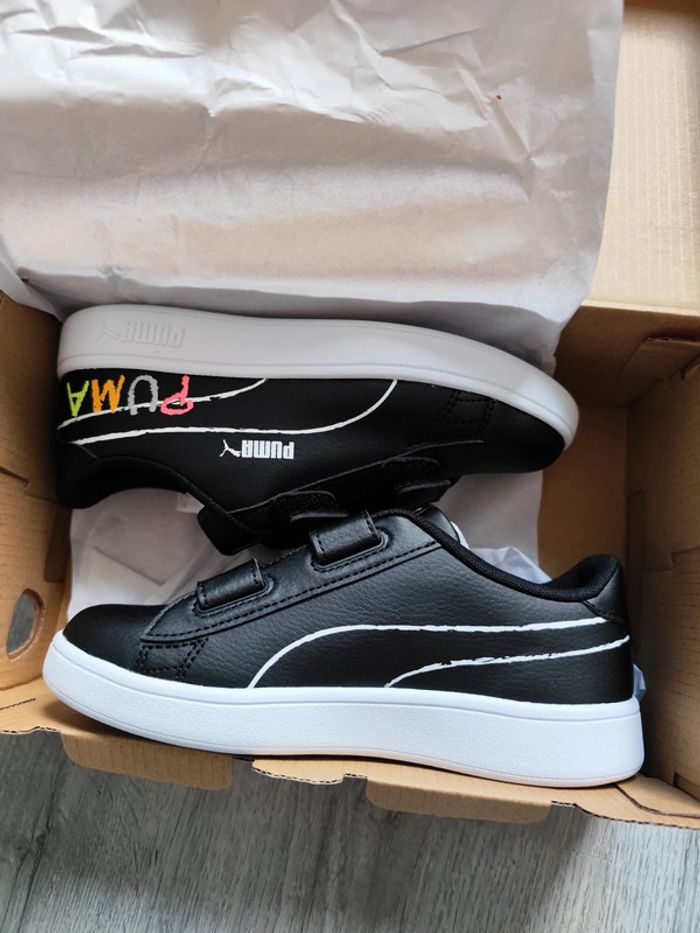 Baskets Puma Smash V2 Home School
Pointure 33 - photo numéro 7