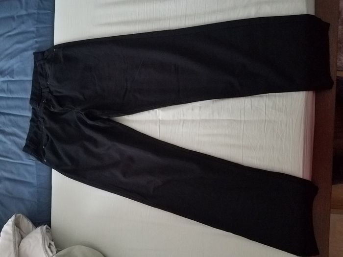 Pantalon noir taille 44