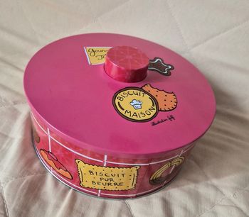 Boîte à gâteaux
