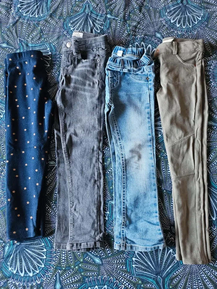 Lot 4 pantalons fillette