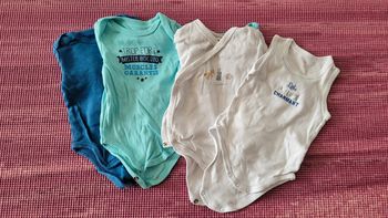 Lot de 4 bodys 3M