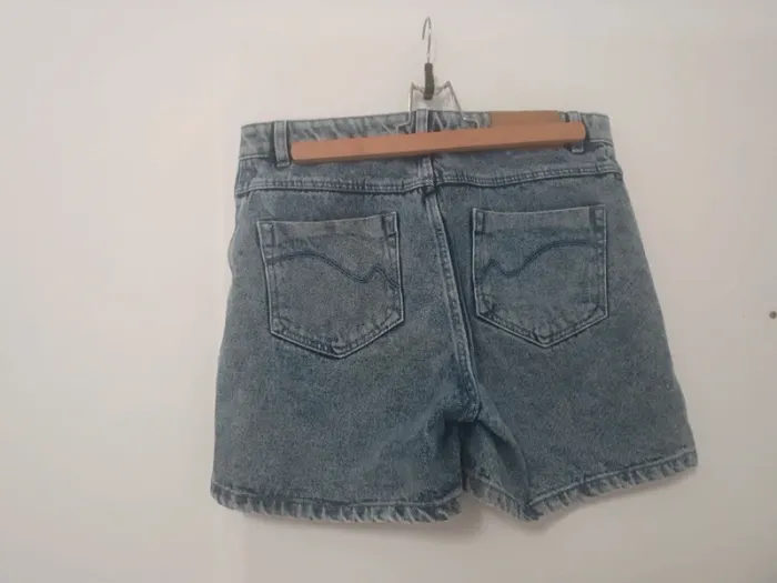 Short en jeans bleu - photo numéro 2
