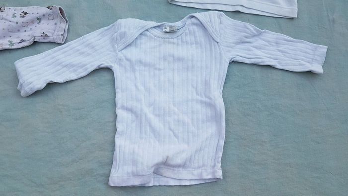 Lot 4 maillots de corps garçon 12 mois - photo numéro 5