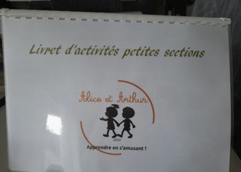 Lot  de 3  livrets au choix