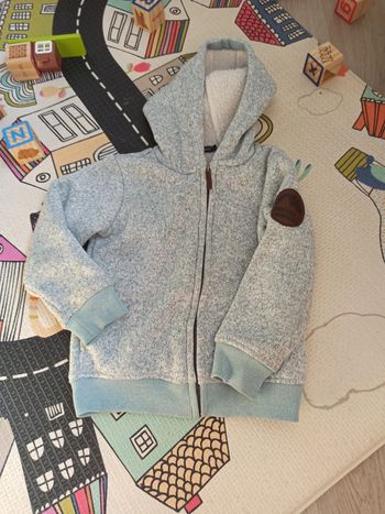 Gilet à zip chaud et capuche