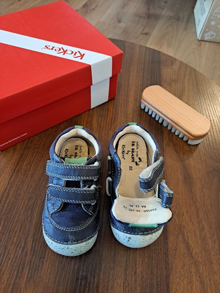 Chaussures Kickers taille 22 - photo numéro 2