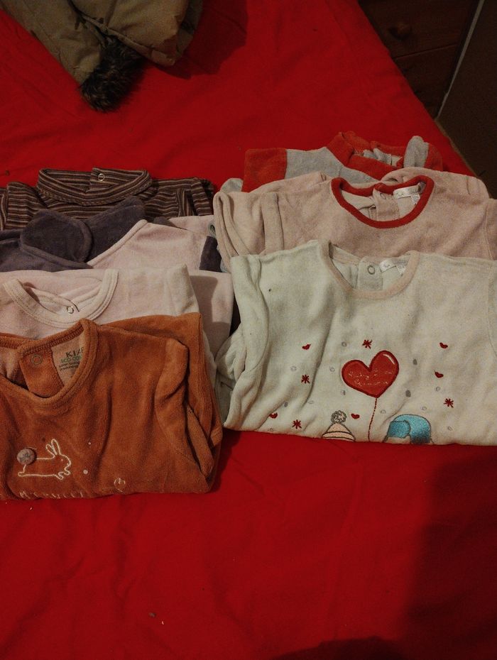 Lot vêtements fille 1 an