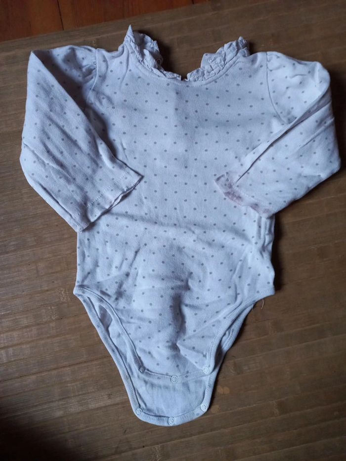 Lot 2bodys coton 12 a 18 mois