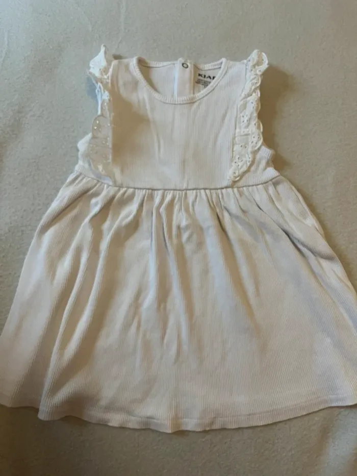 Robe sans manches