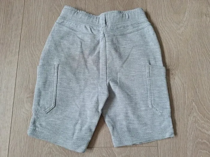 Bermuda gris clair Kiabi 8 ans - photo numéro 3