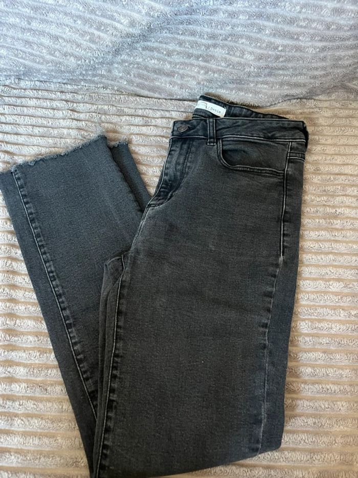 Jean noir Monoprix taille 38 – coupe droite, effet délavé