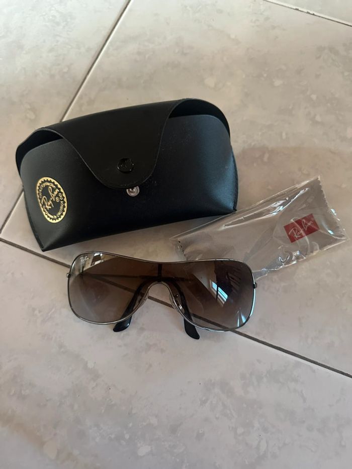 Lunette de soleil ray-ban