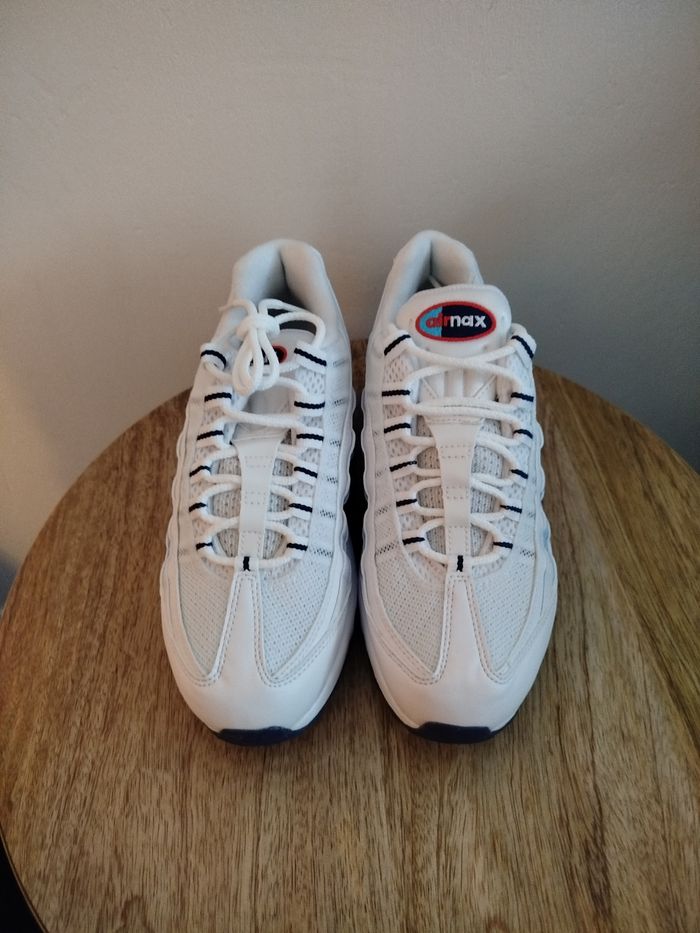 Baskets Nike T 37,5 - photo numéro 5