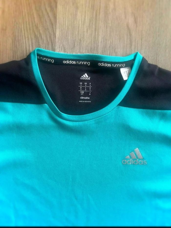 Très beau tee shirt ADIDAS homme taille L - photo numéro 2