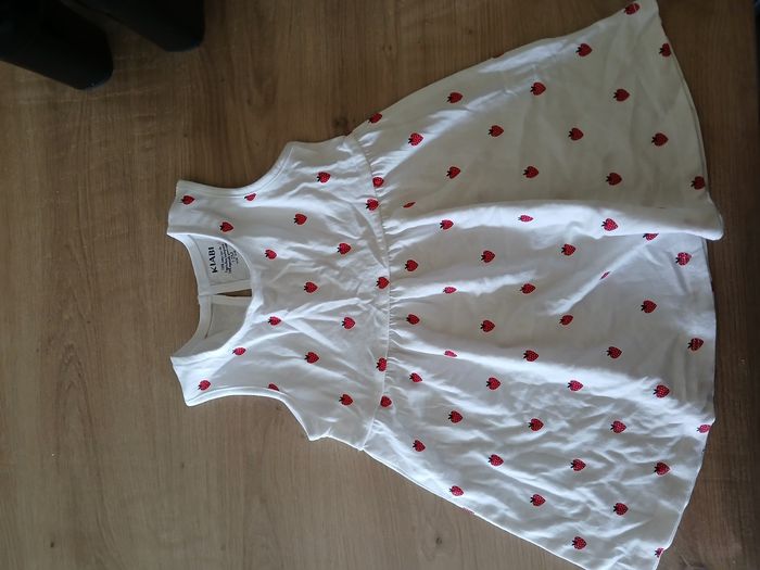 Lot de vêtements fille 12 mois