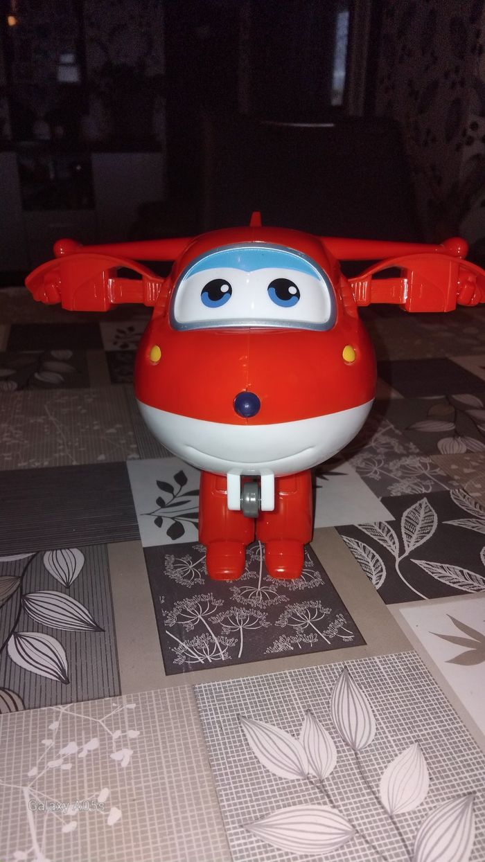 Figurine super Wings Jeff interactif