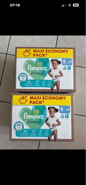 2  cartons pampers harmonie 5