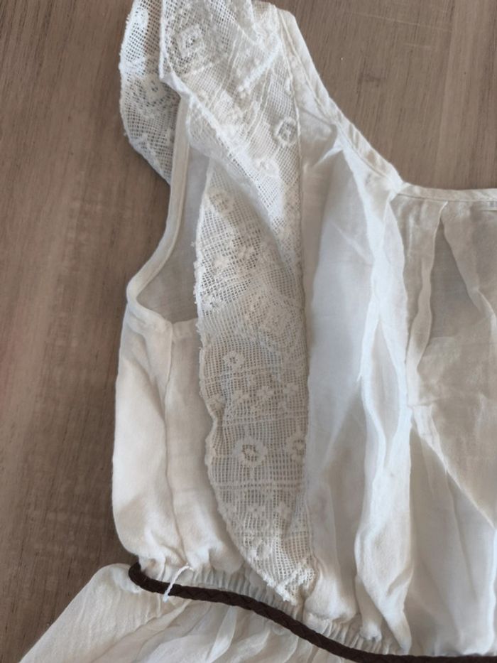 Belle robe blanche - photo numéro 2