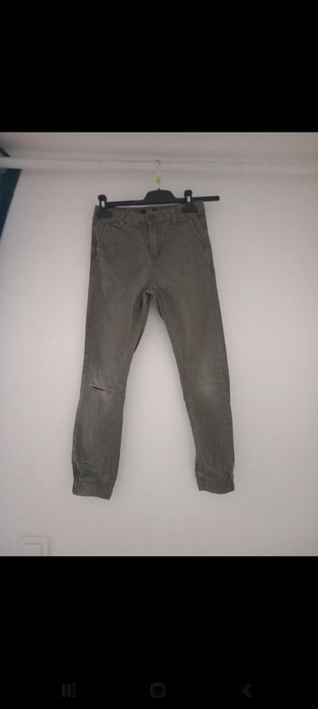 Jean kaki taille 10ans kiabi
