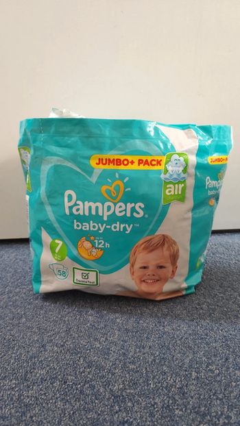 Couches Pampers Taille 7