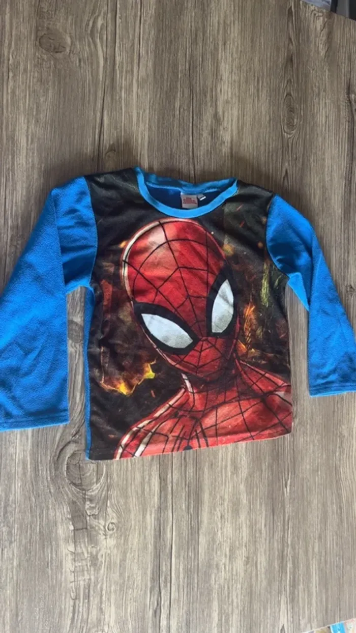 Pull garçon 6 ans