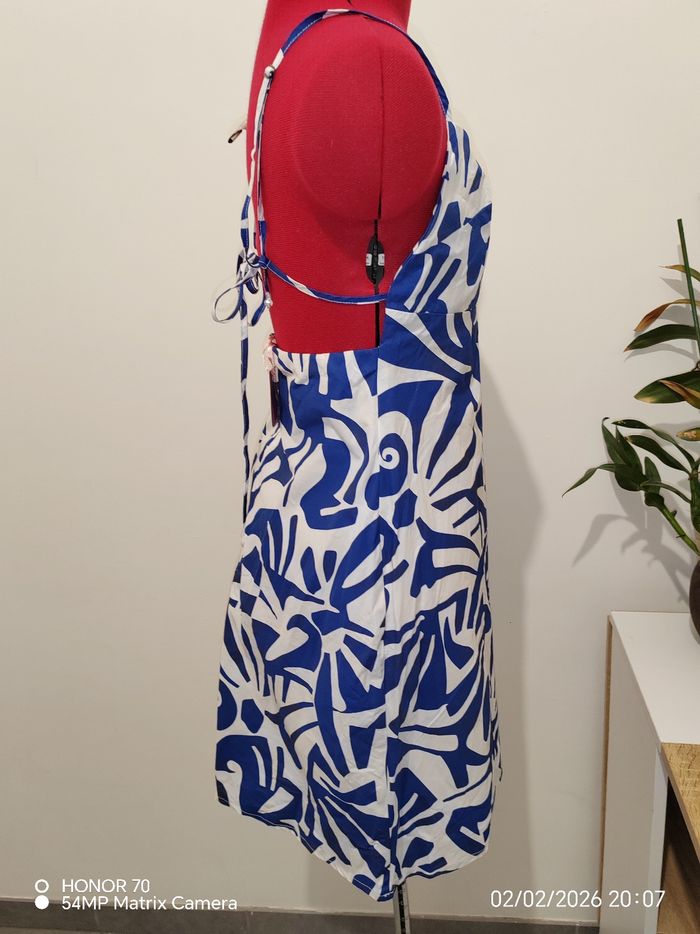 Robe dos nu goa - photo numéro 2