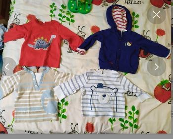 Lot 3 pulls + 1 gilet 3 mois