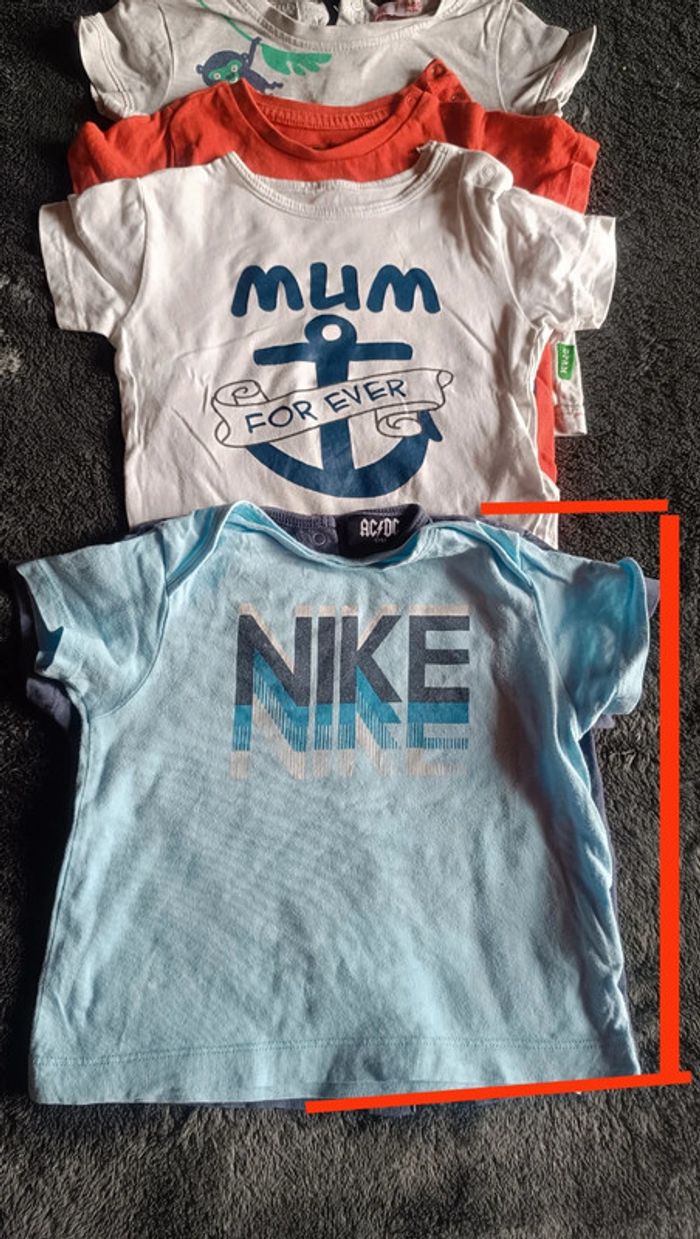 Lot de 5 tee shirt T12 mois manches courtes en très bon état - photo numéro 7