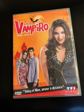Boîte 5 dvd saison 1 partie 3 Chica vampiro