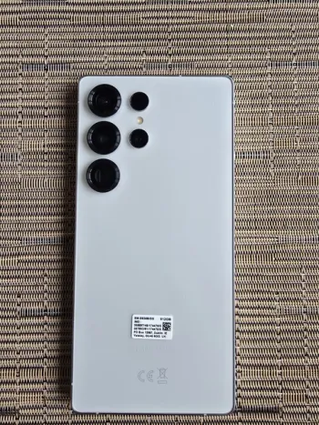 Une Samsung