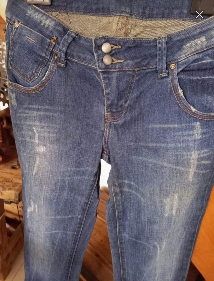 Jean bleu - photo numéro 2