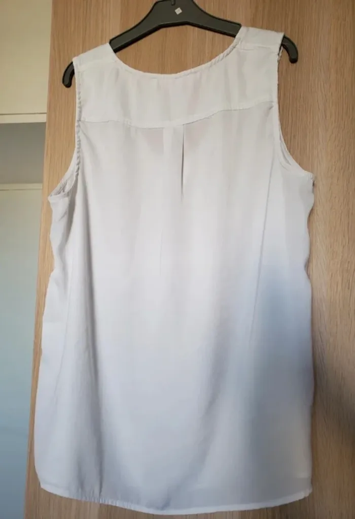 Blouse blanche manches courtes - photo numéro 3