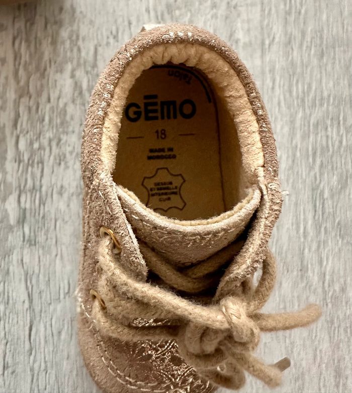 Chaussures fille. - photo numéro 3