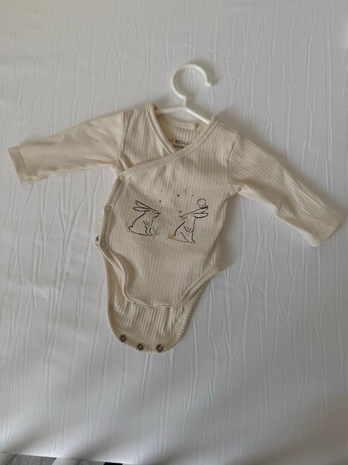 Lot pyjama et body - photo numéro 2