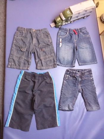 Lot de  4 bermudas, short jeans, sport garçon été 8 ans