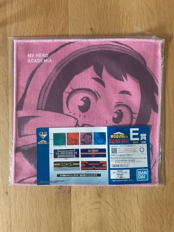 My Hero Academia – Serviette Ochaco Uraraka Ichiban Kuji Fight On! 25 x 25 cm
