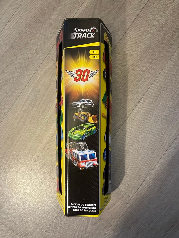 Lot de 30 voitures - photo numéro 3