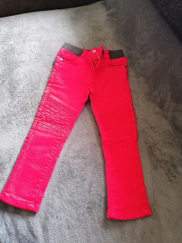 Pantalon rouge