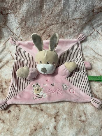 Doudou plat carré lapin rose rayé gris A B C Recycled Nicotoy Simba Toys