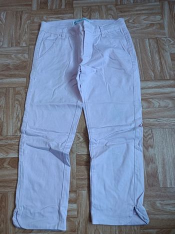 Pantacourt fille Okaïdi regular 7/8 en bon état rose pâle taille 12 ans