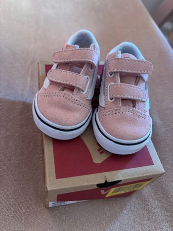 Vans neuves pointure 17