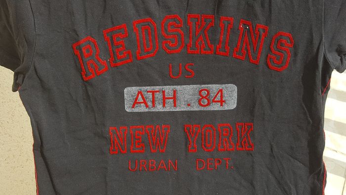 Tee-shirt noir Redskins taille 12 ans. - photo numéro 3