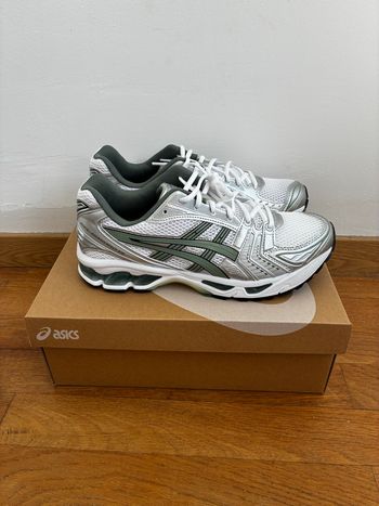 ASICS Gel Kayano 14 White/Slate Grey - Taille 44 - Neuves
