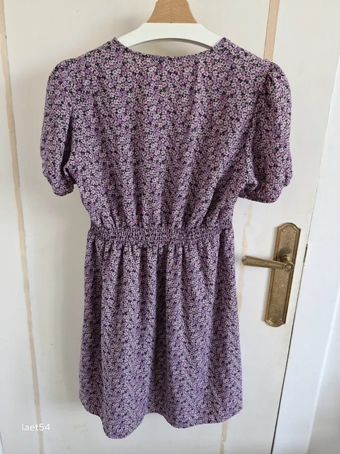 Robe à fleurs - photo numéro 4