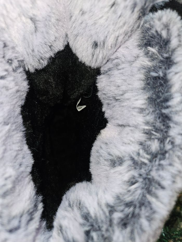 Lot chaussure d'hiver / Neige noir Hobibear  et cache oreille - photo numéro 6