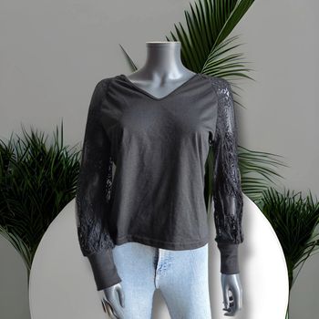 Blouse longue manche - dentelle - tres bon etat