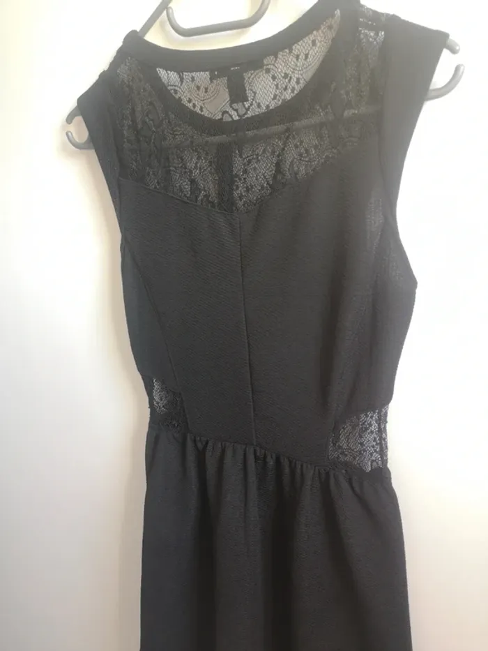 Robe noire dentelle jennyfer - photo numéro 8