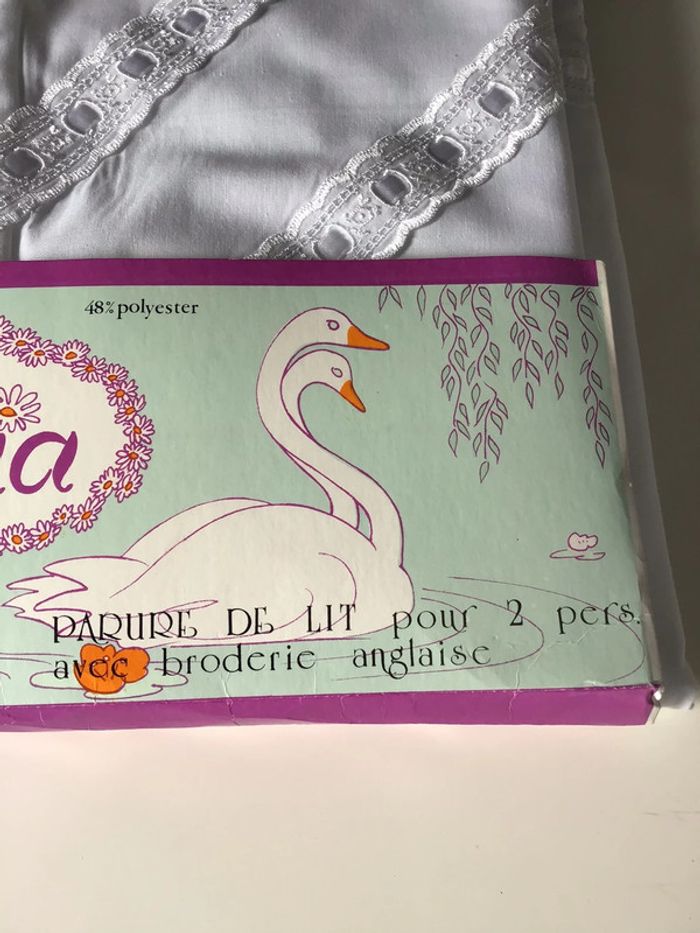 Parure de lit 52% coton 2 personnes broderie anglaise - photo numéro 8